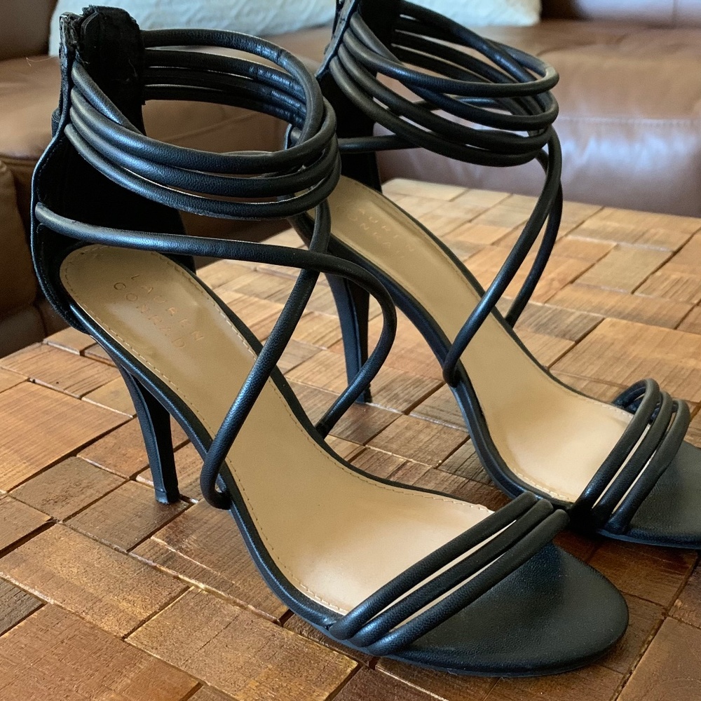 LC Lauren Conrad Strappy Black Heel with Tassels